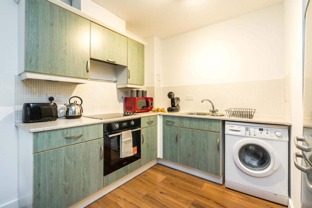 Fast Internet One Bedroom Apartment In Greater London, Id Required Kültér fotó