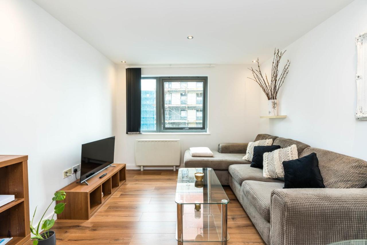 Fast Internet One Bedroom Apartment In Greater London, Id Required Kültér fotó